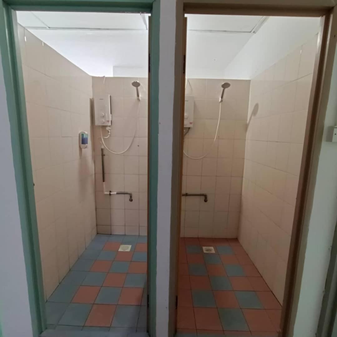 Tabun Homestay Miri Esterno foto